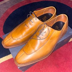 Mens dress shoes